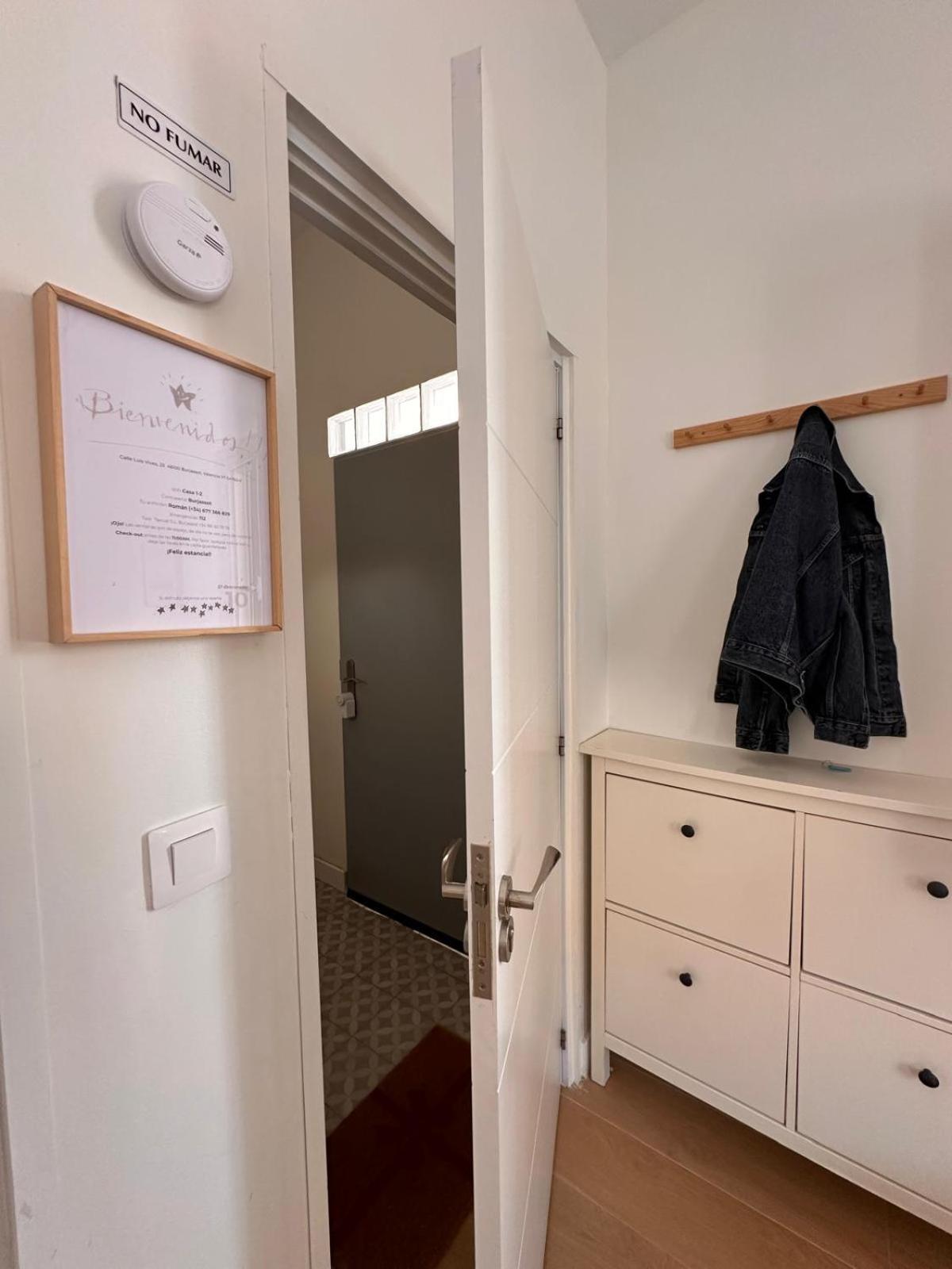 Apartaestudio Muy Proximo Valencia 부르하소트 외부 사진