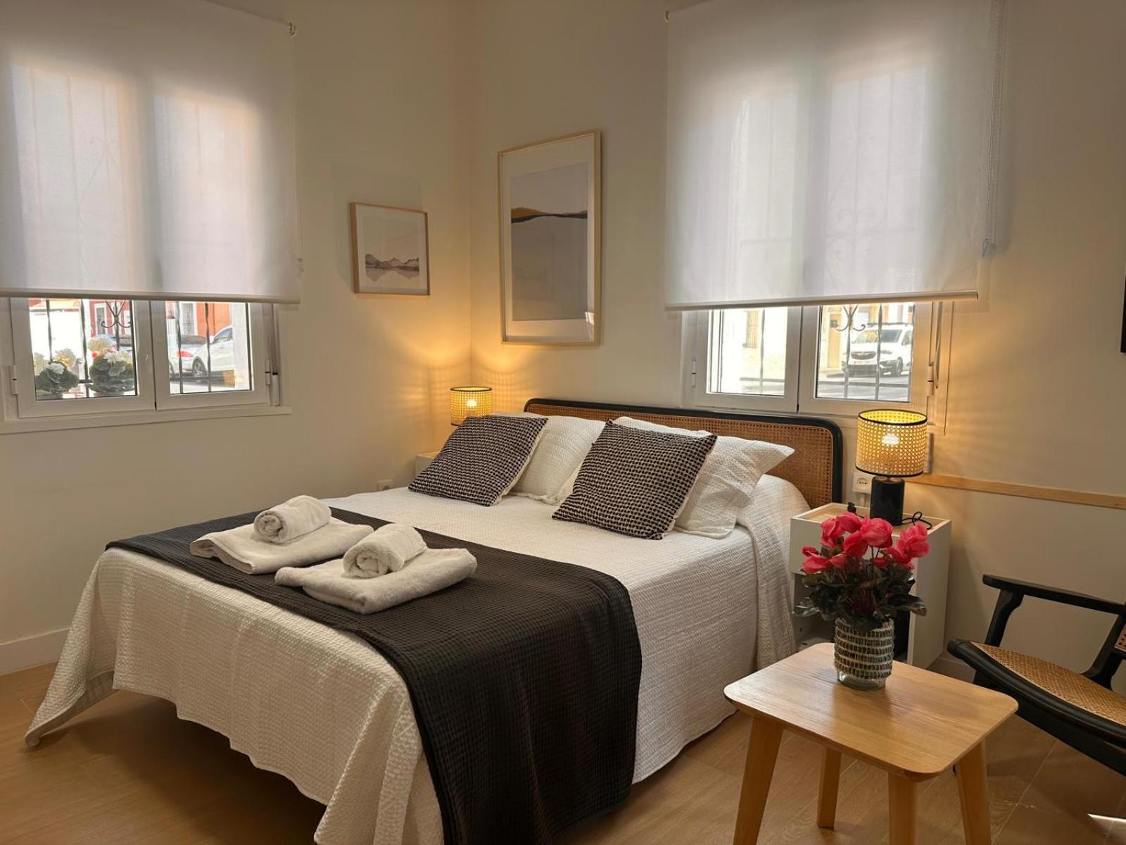 Apartaestudio Muy Proximo Valencia 부르하소트 외부 사진