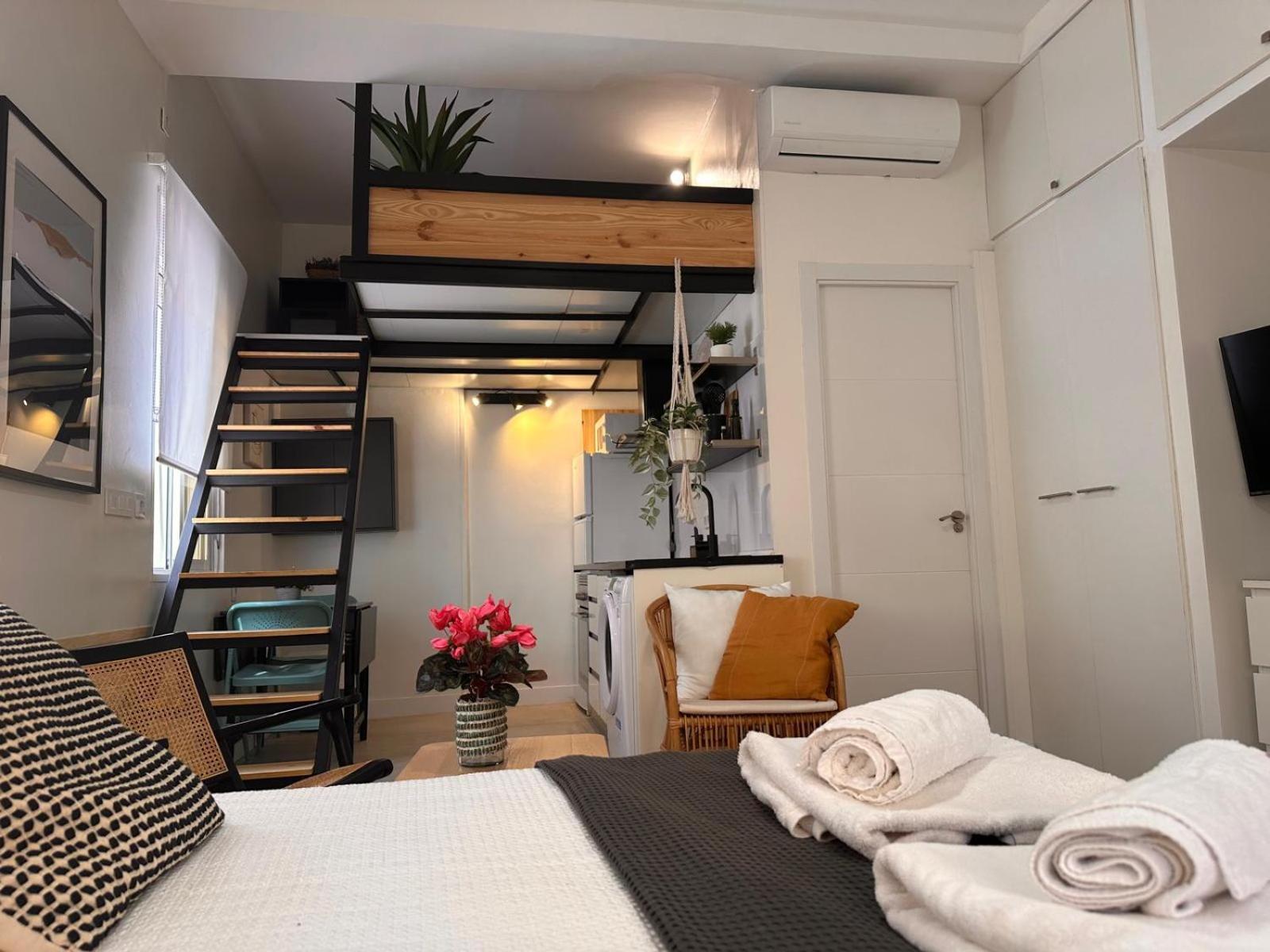 Apartaestudio Muy Proximo Valencia 부르하소트 외부 사진